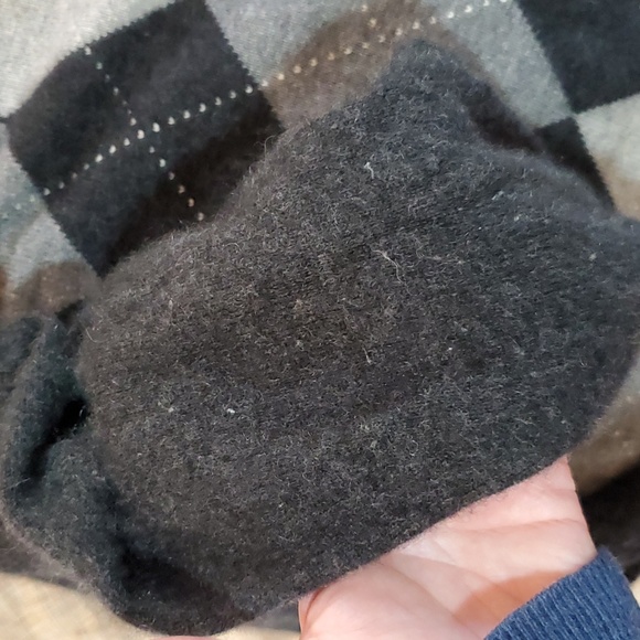 Hathaway Platinum Cashmere Argyle Sweater - Picture 10 of 10